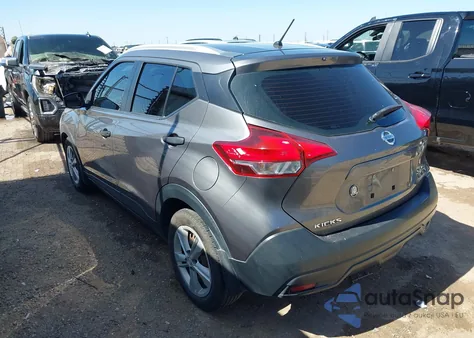 2018 Nissan Kicks S z USA, uszkodzony, nr VIN 3N1CP5CU4JL506071